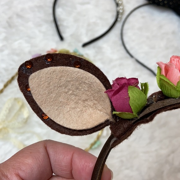 Lot of Girls Decorative Headbands - Picture 6 of 9